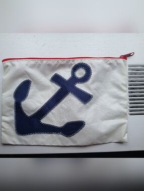 New SEABAGS OF MAINE Anchor Pouch, red white blue recycled sails